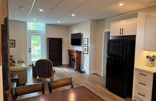 Burk's Falls Apartamento | Bulk's Fall River View 2b2b