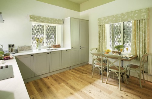 Eaton Mascott Cabaña | Bull Hollow Cottage - sleeps 2 guests