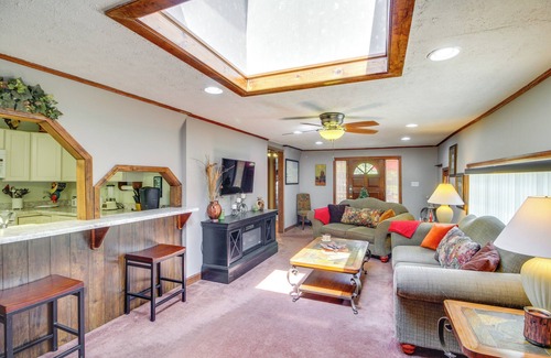 Taney County Casa | ¡NUEVO! Beaver Creek Home w / Boat Slip - ¡Camina hasta el lago!