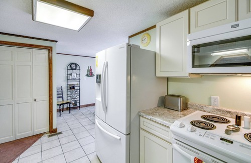 Taney County Casa | ¡NUEVO! Beaver Creek Home w / Boat Slip - ¡Camina hasta el lago!