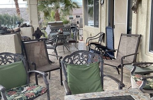 Bullhead City Casa | Sandy Beach, Alquiler y Bullhead City Riverfront 4 Dormitorio 3 Baños W / muelle privado