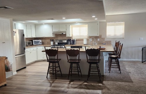 Holiday Shores Casa | Bullhead City, Waterfront Snowbird Special. Recently renovated.