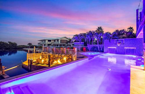 Marathon Casa | Bumpa's Big House