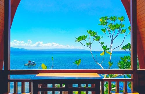 Bunaken Complejo | Bunaken 18 Diving Resort and Cafe