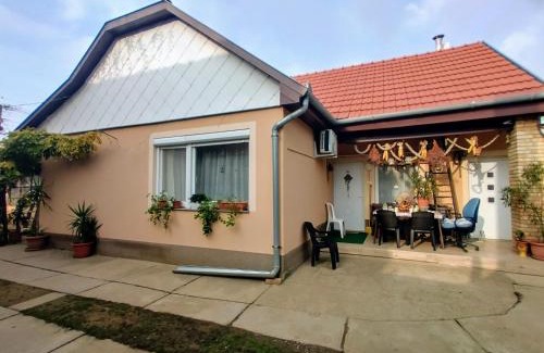 Berettyoujfalu Casa | Bundik Vendégház