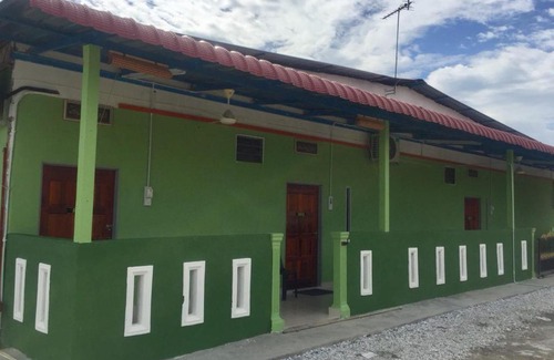 Kampung Lela Casa | Bunga Raya Guest House