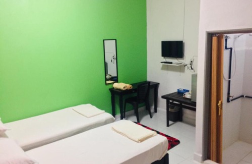 Kampung Lela Casa | Bunga Raya Guest House
