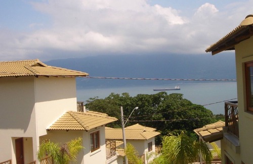 Veloso Casa | BUNGALOWS VIEW OF THE SEA IN CONDOMINIO YACAMIM / PRAIA DO CURRAL / ILHABELA