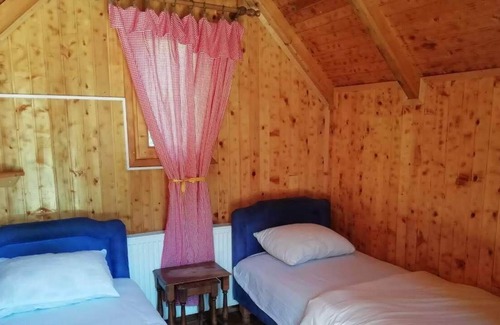 Mojkovac Alquiler De RV | Bungalovi Vukovic