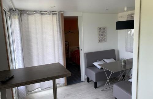 Hautefage-la-Tour Chalet De Esquí | Bungalow à la campagne