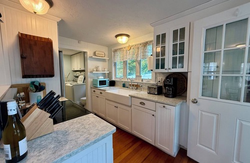 Brimfield Casa | Bungalow 19 by the lake in Brimfield