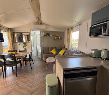Lattes Casa | Bungalow 341 pour 6 à 8 pers Camping Siblu 4 étoiles le Lac des Rêves
