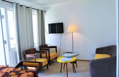 Kotu Apartamento | Bungalow Beach Hotel