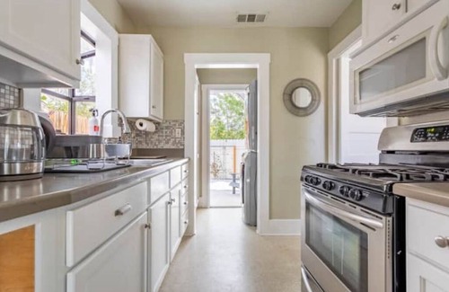 Sierra Madre Casa | Bungalow Bliss 5 min. To Pasadena or walk to town
