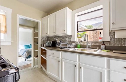 Sierra Madre Casa | Bungalow Bliss 5 min. To Pasadena or walk to town