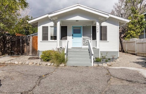 Sierra Madre Casa | Bungalow Bliss 5 min. To Pasadena or walk to town