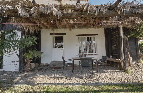 Bolonia Casa | Bungalow - Bolonia Beach Campus Bolonia, your beach house