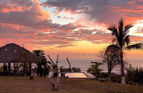 Elota Apartamento | Bungalow Cardumen c/vistas increíbles al Océano Pacífico