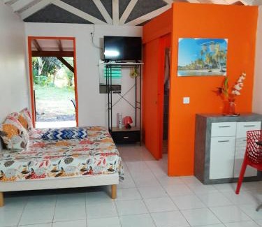 Petit-Bourg Casa | Bungalow charmant à Petit-Bourg avec jardin privatif