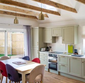Angmering Casa | Bungalow Close to South Downs & Beach