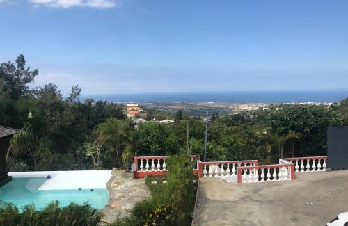 La Riviere Saint-Louis Casa | Bungalow confortable à Ruisseau avec piscine partagée