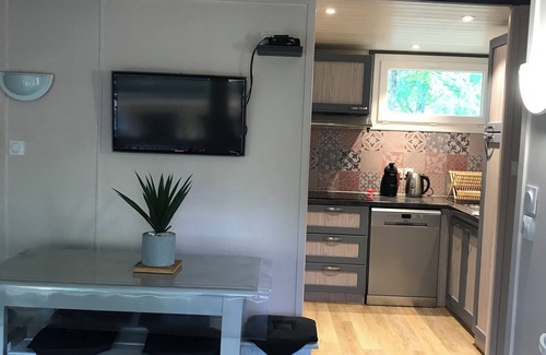 Leon Casa | Bungalow Dans un Village Vacances a 5 min de la Plage