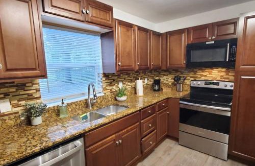 Lawsona - Fern Creek Casa | Bungalow DT by Lake Eola KIA center Sleeps 12