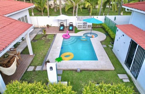 San Luis Talpa Casa | Bungalow en La Playa- Amatecampo Villas