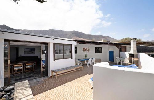 Urbanización Famara Casa | Bungalow Famara, Lanzarote