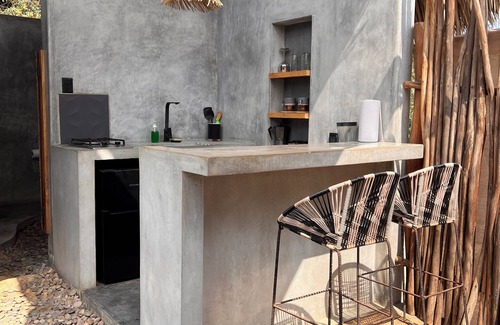 Troncones Casa | Bungalow GAIA - Alberca privada Internet alta velocidad STARLINK ( Petfriendly)