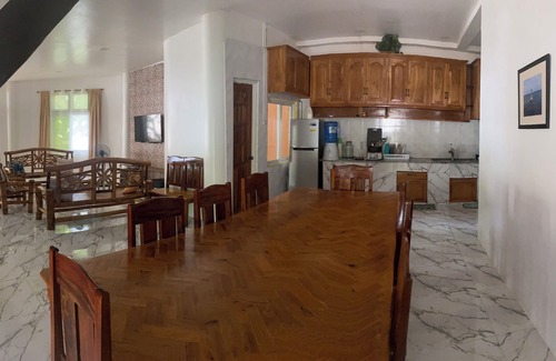 Catarman Casa | Bungalow house by the shoreline best for group of friends or family vacation.