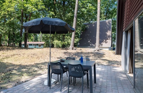Municipality of Geldrop-Mierlo Casa | Bungalow en Bospark 't Wolfsven en la naturaleza