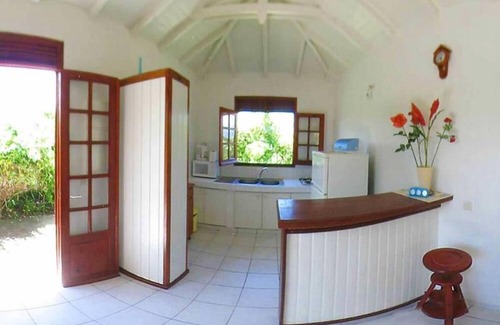 Dubedou Casa | BUNGALOW EN CAMPO COMPLETO EN UNA ECRINA TRANQUILA