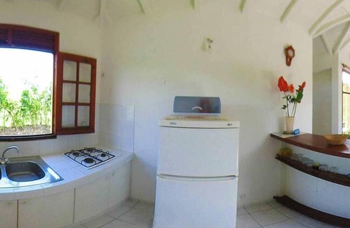 Dubedou Casa | BUNGALOW EN CAMPO COMPLETO EN UNA ECRINA TRANQUILA