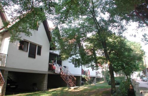 Lido degli Estensi Apartamento | Bungalow Logonovo