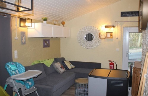 Virton Casa | Bungalow renovado cerca del lago Vallée de Rabais en Virton