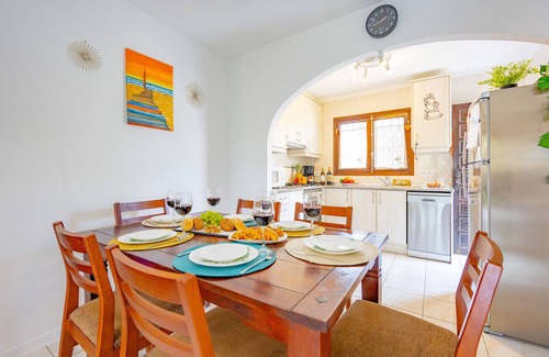 Casas de Torrat Chalet De Esquí | Bungalow Salud - PlusHolidays