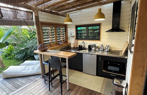 Plateau-Caillou Casa | Bungalow Savannah, the refinement you deserve!