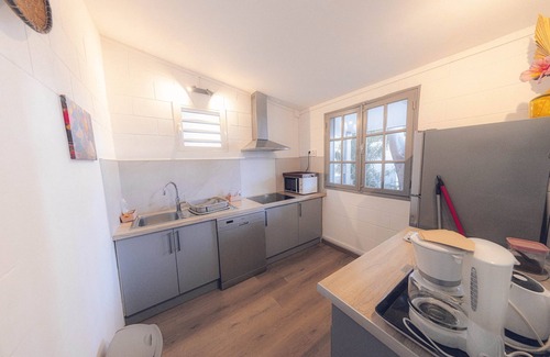 L'Ermitage-les-Bains Casa | BUNGALOW T3 en residencia con jardín tropical a 300 m de la laguna