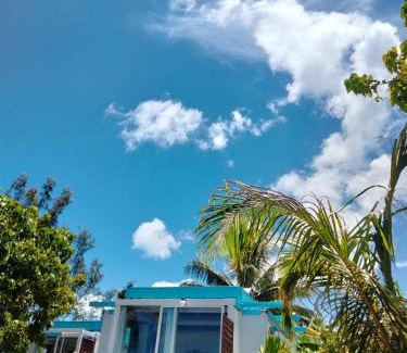 Moorea-Maiao Casa | bungalow vue lagon 180 degré, la maison bleue