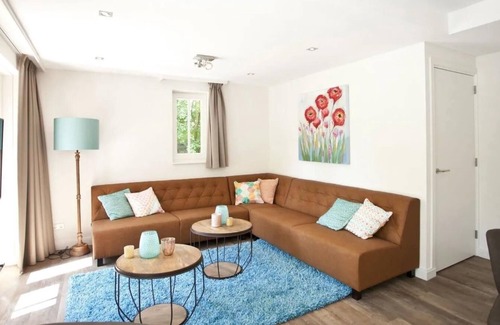 Otterlo Casa | Bungalow with 10 bedrooms and a terrace