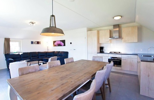 Schaarsbergen Casa | Bungalow with 4 bedrooms and a terrace