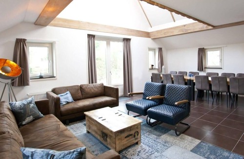 Otterlo Casa | Bungalow with 6 bedrooms, infrared sauna and terrace