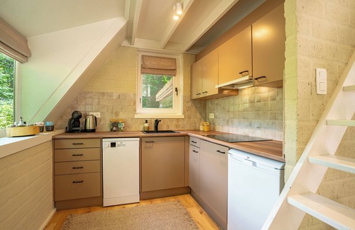 Rekem Casa | Bungalow with garden and pellet stove