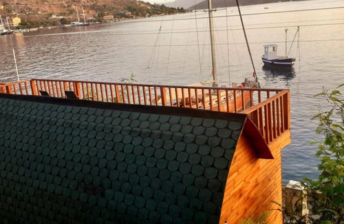 Ortakentyahsi Belediyesi Casa | Bungalow With Pier Terrace View in Bozburun