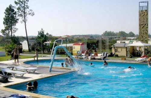 Burinhosa Casa | Bungalow with Shared Pool in Pataias + 30 m² + Pool.