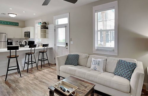 Seagrove Beach Casa | Bungalows at Seagrove #149 | Luxe Bungalow, Pet Friendly, Pool + 4 Bikes