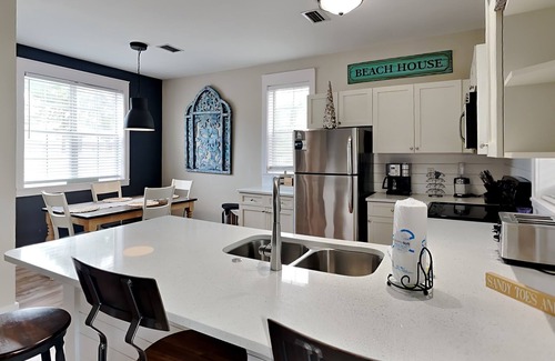 Seagrove Beach Casa | Bungalows at Seagrove #149 | Luxe Bungalow, Pet Friendly, Pool + 4 Bikes