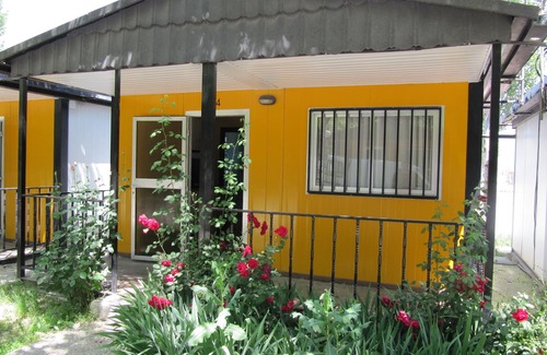 Getafe Alquiler De RV | Bungalows Camping Alpha Madrid