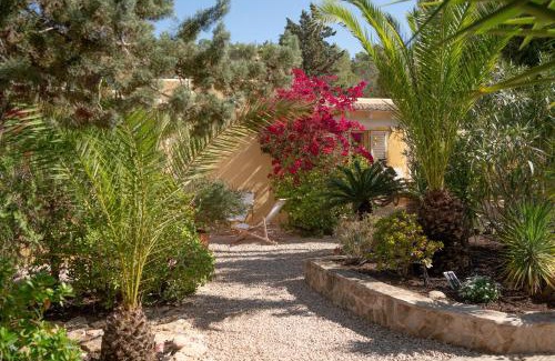 Formentera Apartamento | Bungalows Casa Amarilla